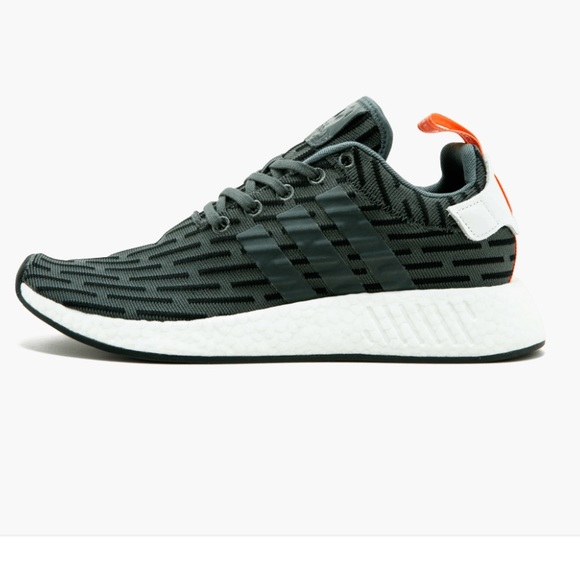 Adidas NMD R2 - Picture 3 of 7